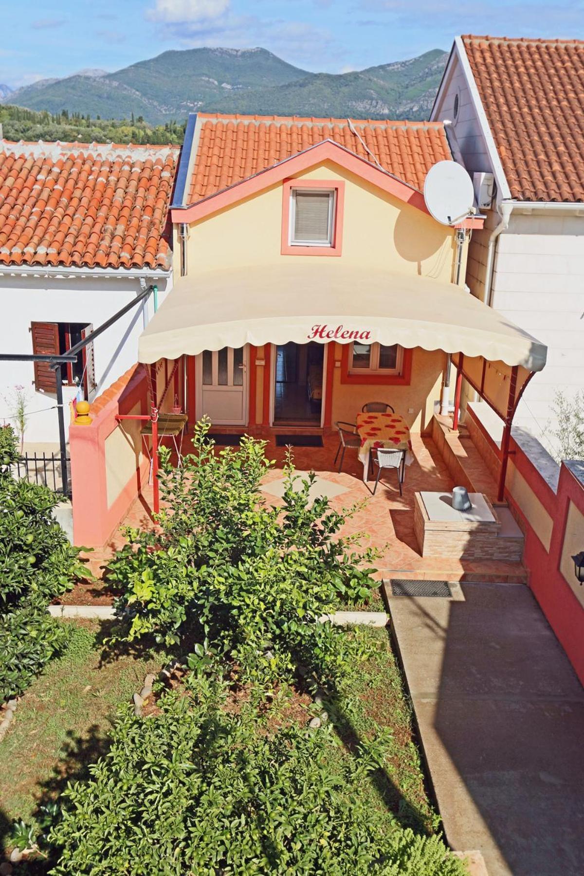 Porto Del Sole Apartments Tivat Eksteriør billede
