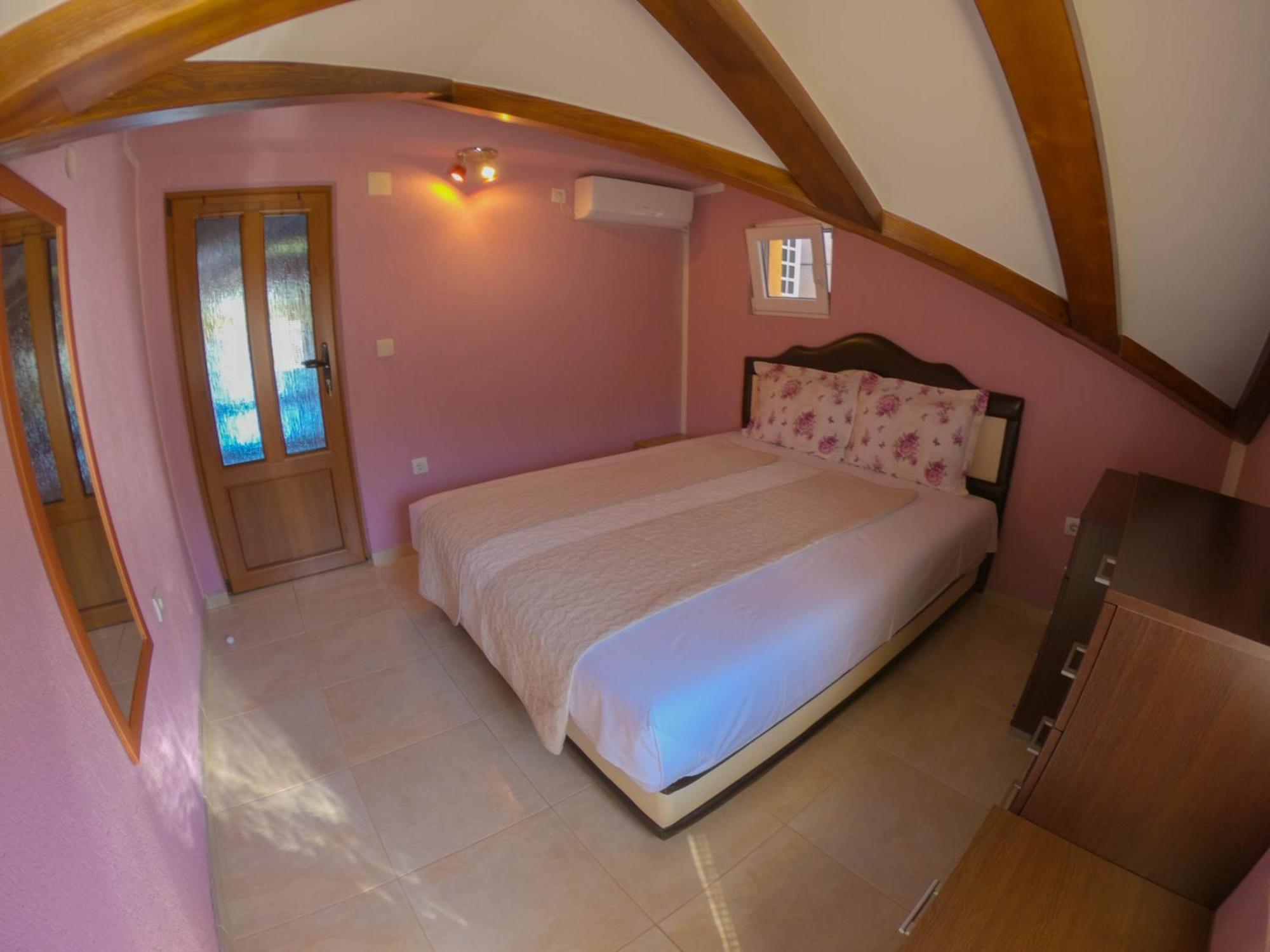 Porto Del Sole Apartments Tivat Eksteriør billede