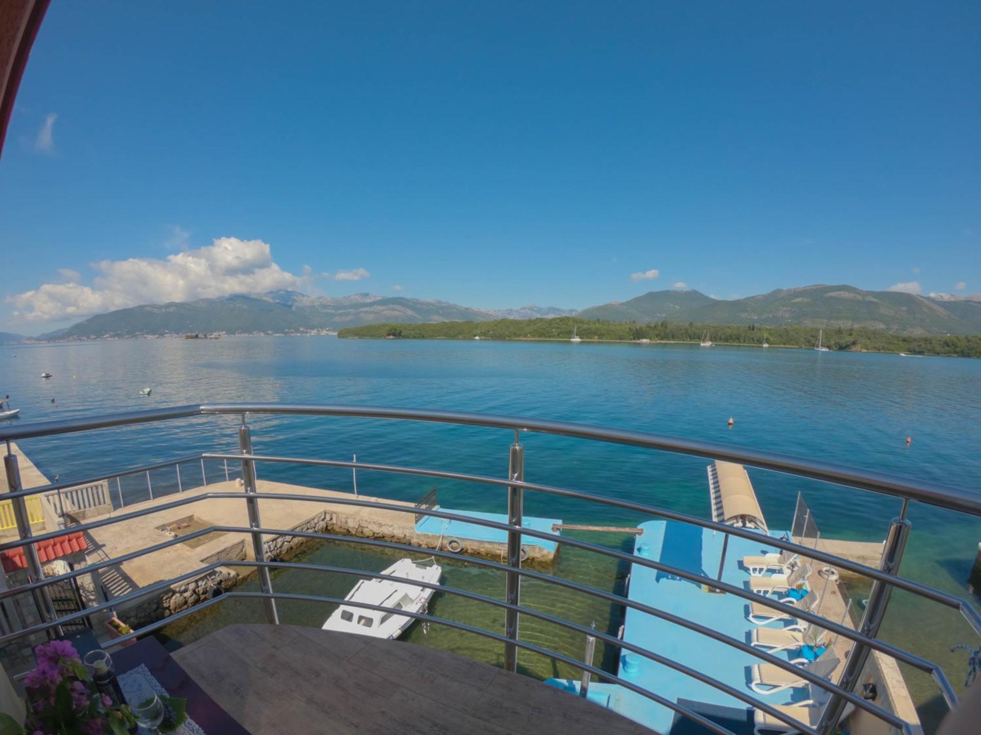 Porto Del Sole Apartments Tivat Eksteriør billede