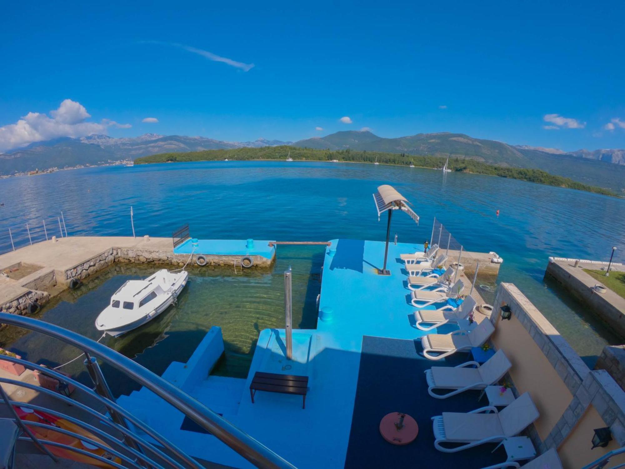 Porto Del Sole Apartments Tivat Eksteriør billede